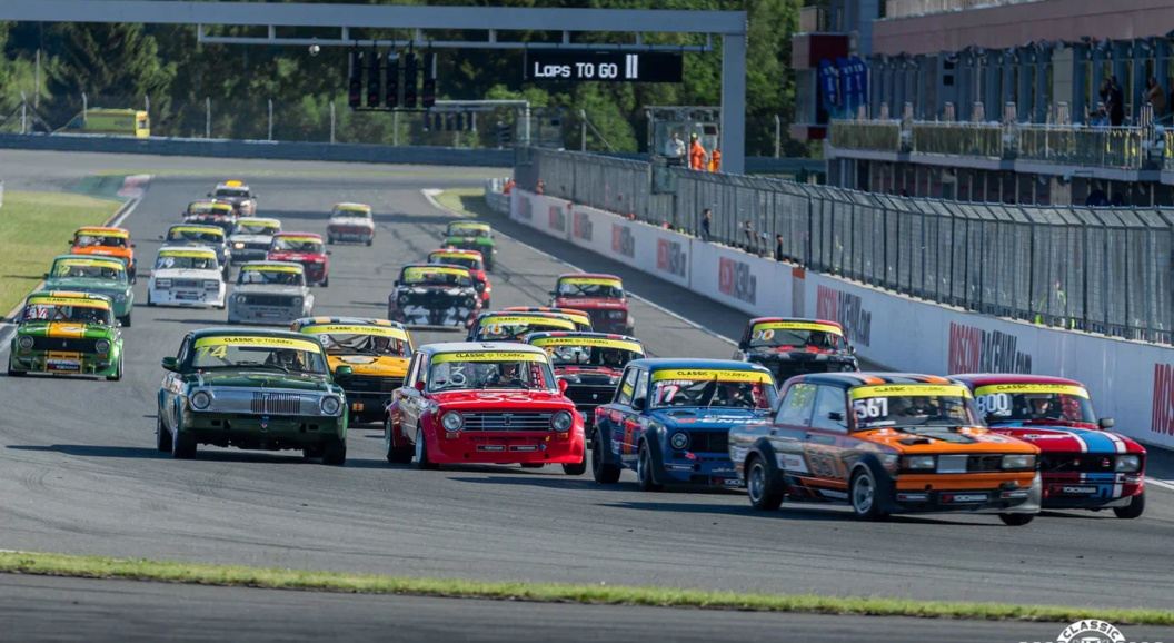 Главные соревнования на исторических автомобилях возвращаются на NRing