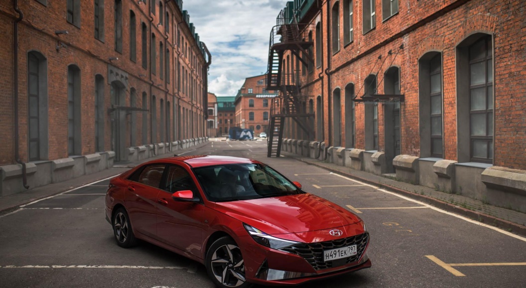 Обновлённый седан Hyundai Elantra получит существенно переработанную внешность