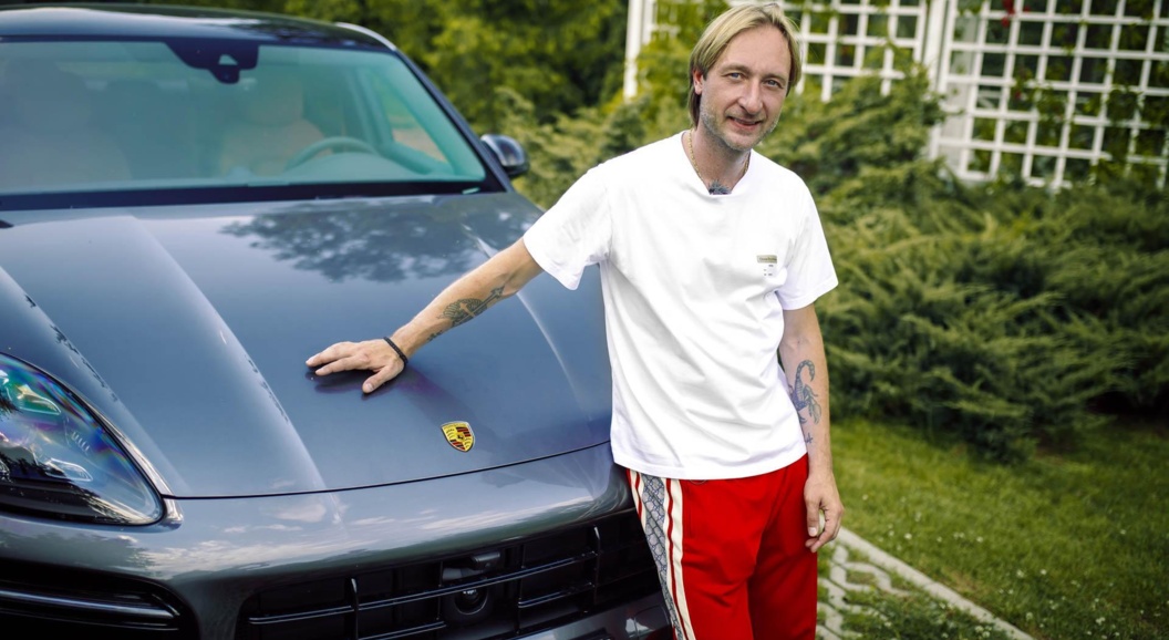 Евгений Плющенко подарил двухлетнему сыну автомобиль