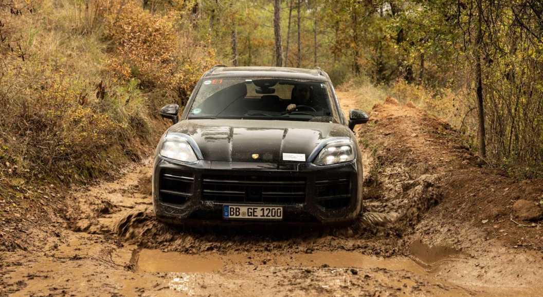 Porsche раскрыл обновлённый Cayenne на первых фото