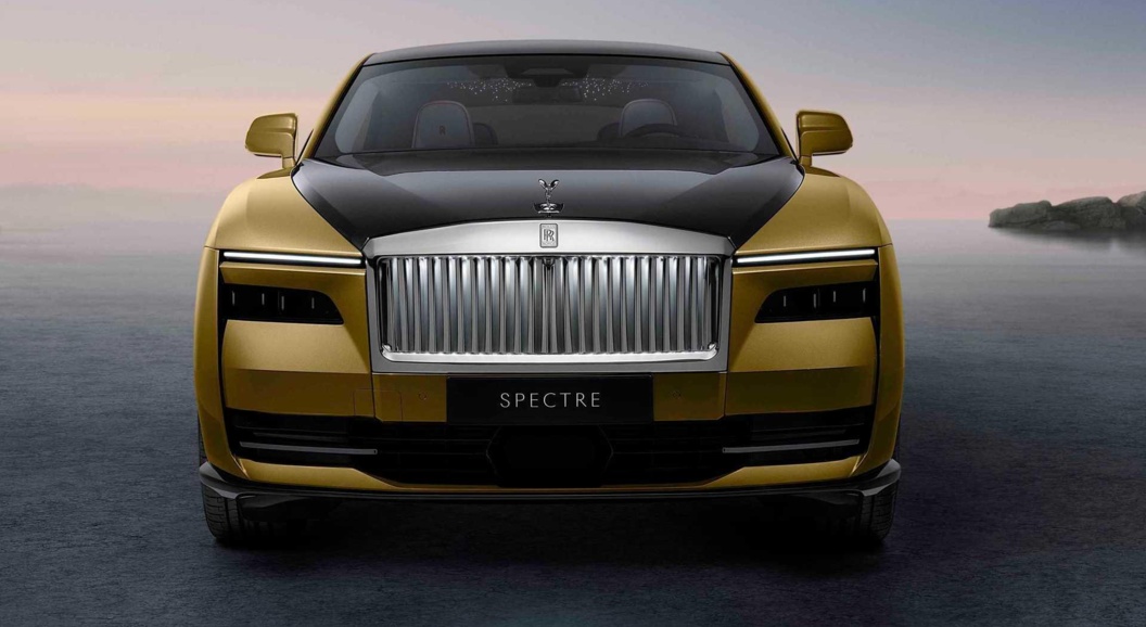 Первый электрокар Rolls-Royce вызвал неоднозначную реакцию публики