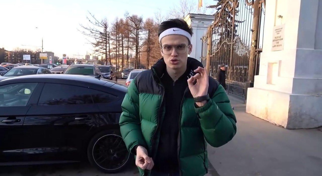 Стример Бустер купил себе авто за 12,5 млн рублей