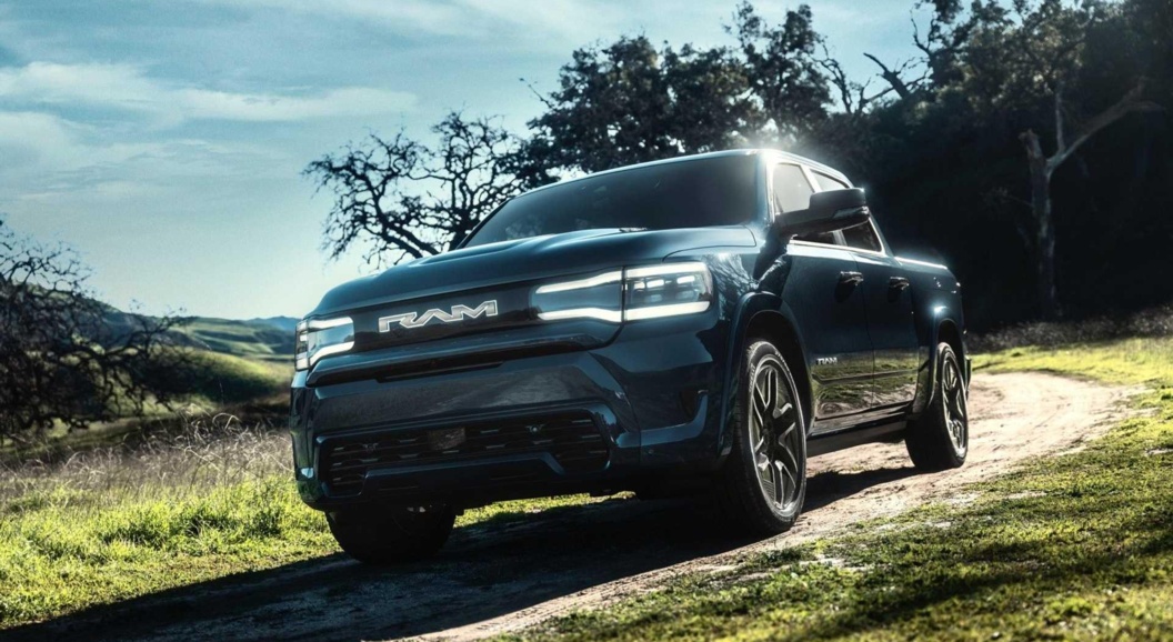 Ram рассекретил серийную версию нового электропикапа 1500 REV