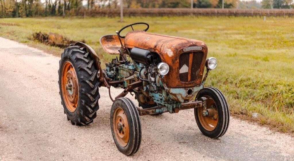 В Италии продают Lamborghini 1962 года, но это не спорткар