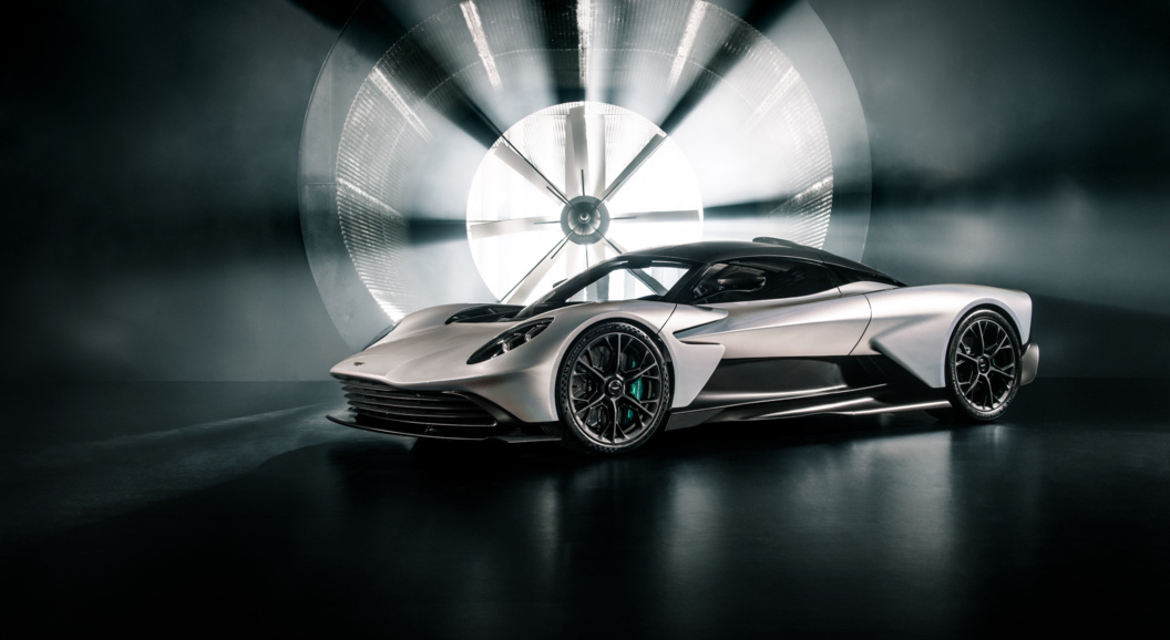 Aston Martin решил отложить выпуск своего первого электрокара