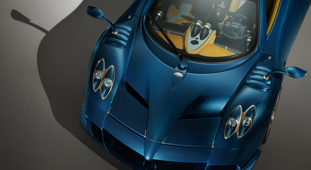 Pagani выпустил первый гиперкар Huayra с «механикой»