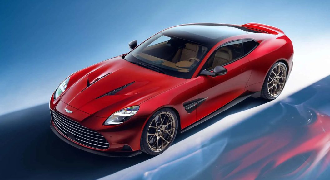 Новый Aston Martin Vanquish стал самым мощным гражданским авто бренда