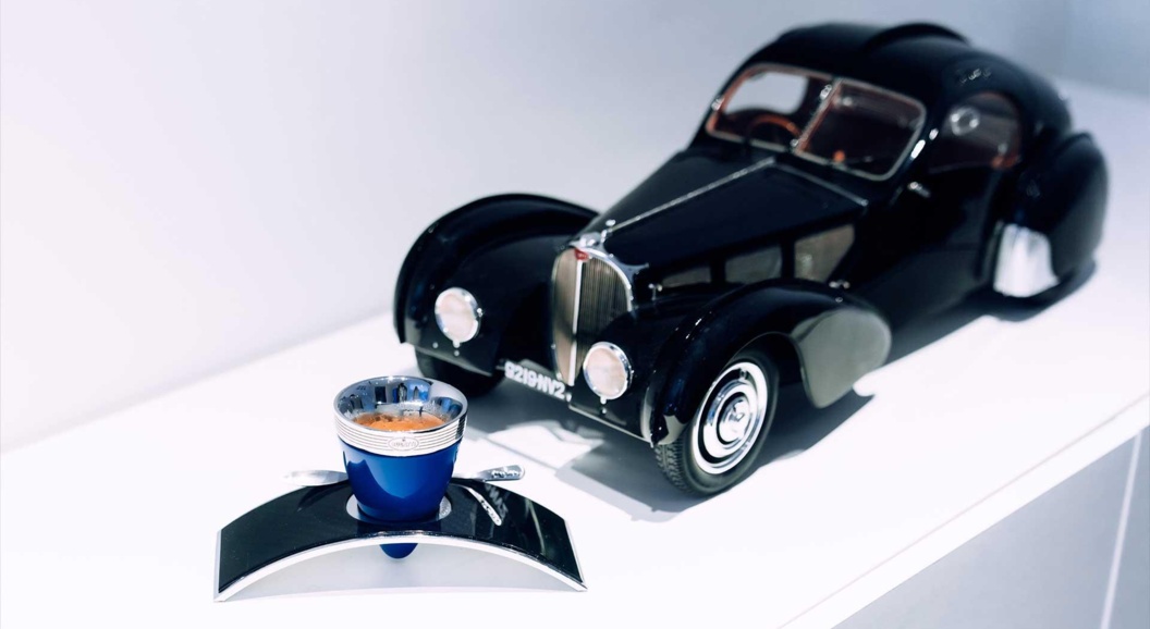 Кофе от Bugatti можно будет выпить из карбоновых чашек