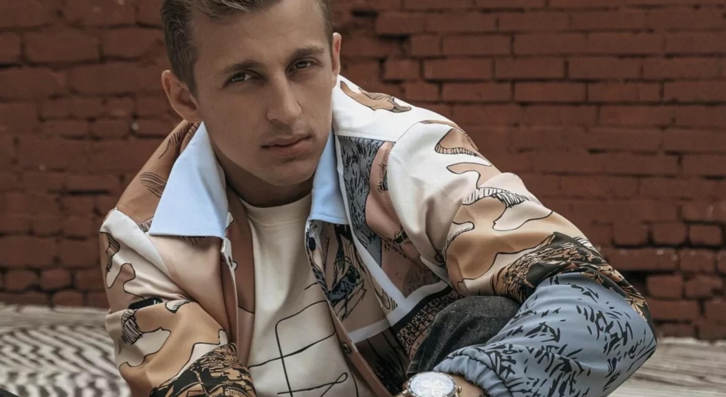 Саша Стоун разбил свой Mercedes-Benz