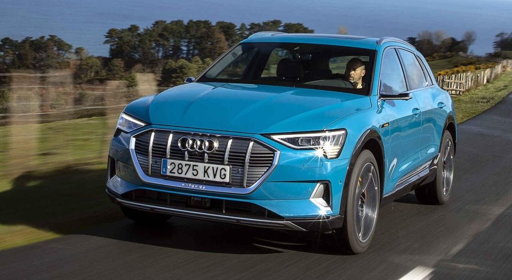 На тестах заметили флагманский электрокросс Audi Q8 e-Tron