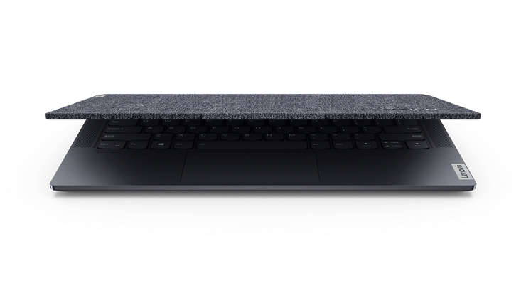 Lenovo показали миру первый ноутбук с тканевой крышкой