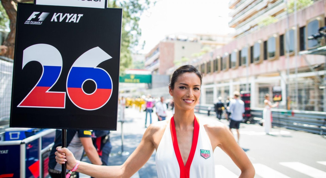 Grid girls в автоспорте: как они появились и почему больше не в моде