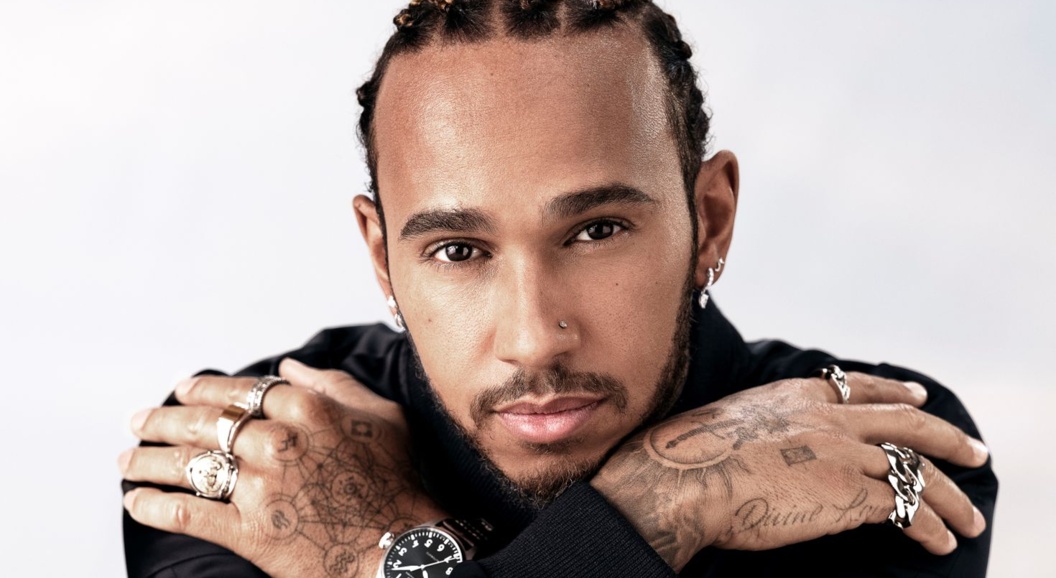 Льюис Хэмилтон представил редкий хронограф IWC Ingenieur с бриллиантами