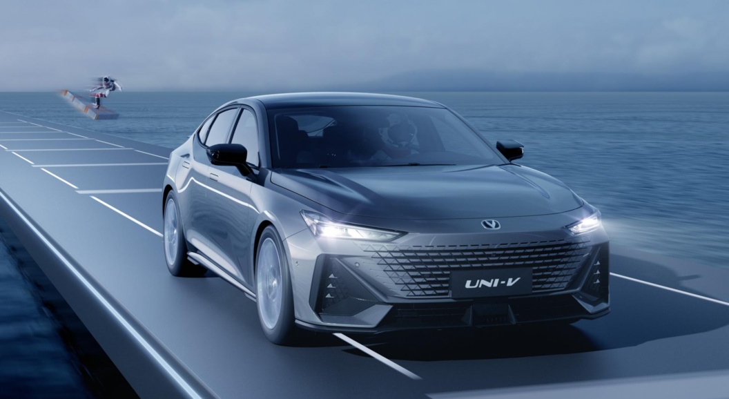 Changan привезёт в Россию лифтбек Uni-V