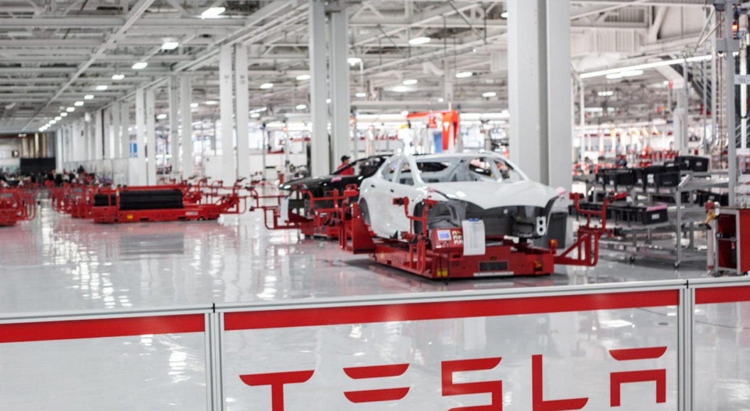 Tesla стала самым дорогим автобрендом в мире