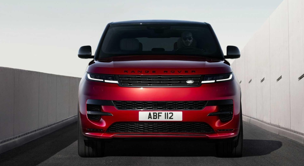 Новый Range Rover Sport получил внедорожный круиз-контроль и подруливающие задние колёса