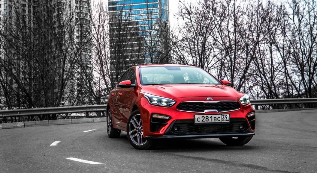 Тест-драйв Kia Cerato 2019. Дорого-богато, или бюджетный флагман