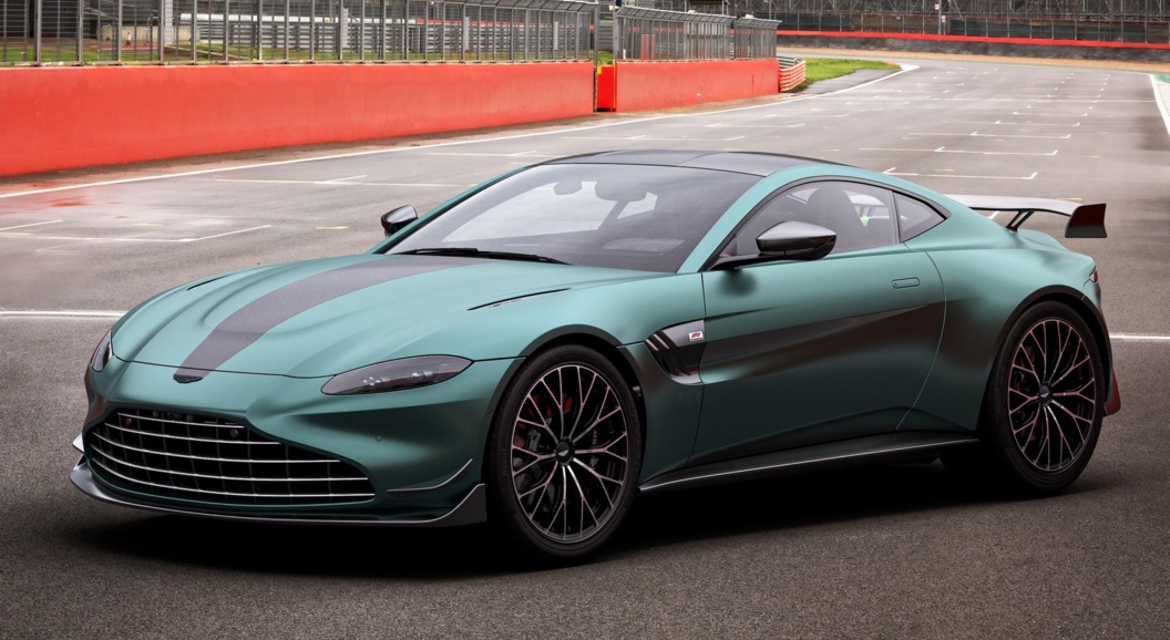 Первый электрокар Aston Martin может получить название Vanguard