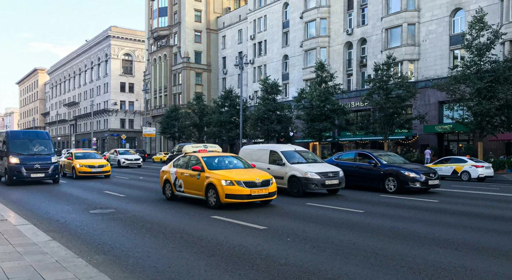 В Госдуме попросили остановить рост цен на такси