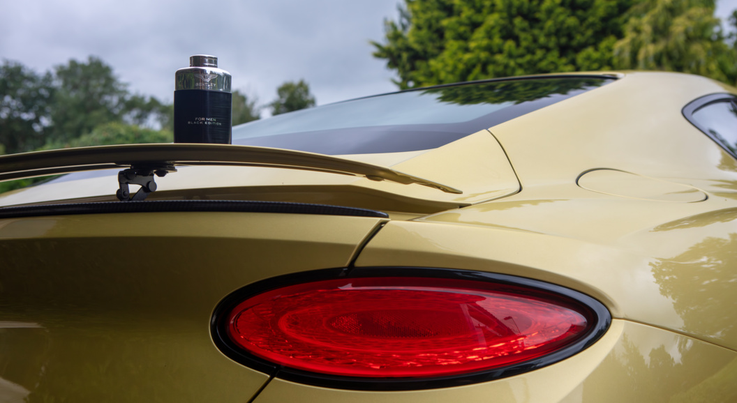 Bentley выпустил парфюм, вдохновлённый интерьерами автомобилей марки