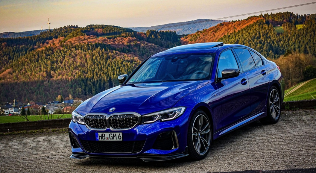 &laquo;А заведётся бесплатно?&raquo; BMW ввёл платную подписку на подогрев сидений и руля