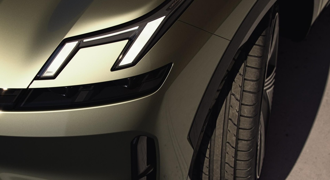 Lynk &amp; Co рассекретил облик нового кроссовера 08 на первом фото