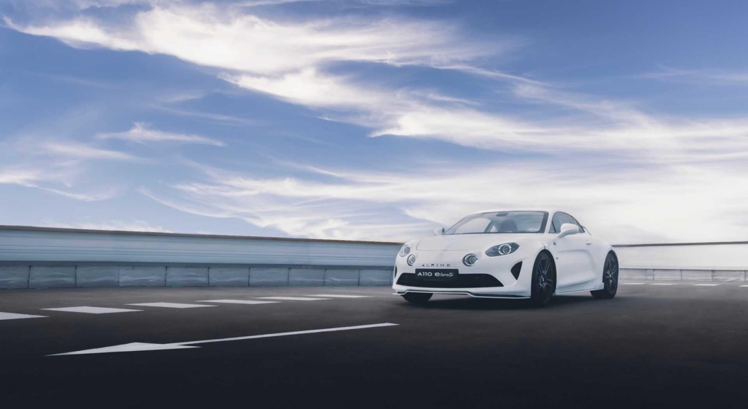 Спорткар Alpine A110 стал электромобилем