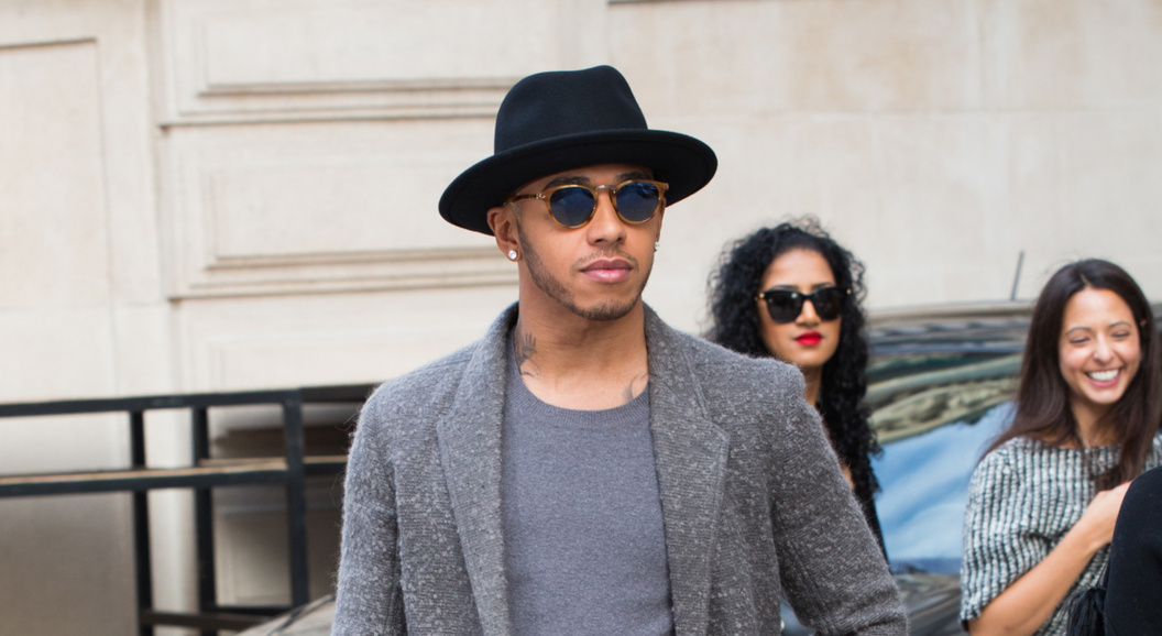 Оденься как звезда: стильная осень вместе с Льюисом Хэмилтоном