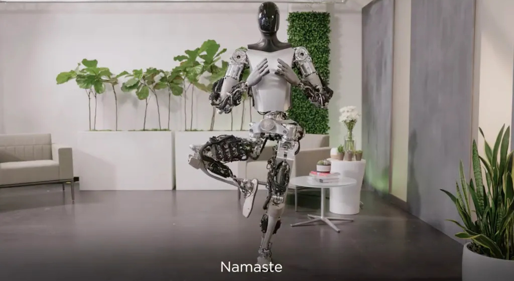 Человекоподобные роботы Tesla научились йоге