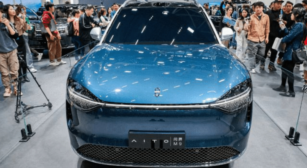 Флагманский AITO M9 от Huawei намерен конкурировать с Mercedes-Maybach GLS и Range Rover