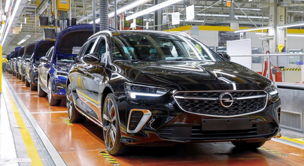 Opel откажется от модели Insignia в пользу кроссовера