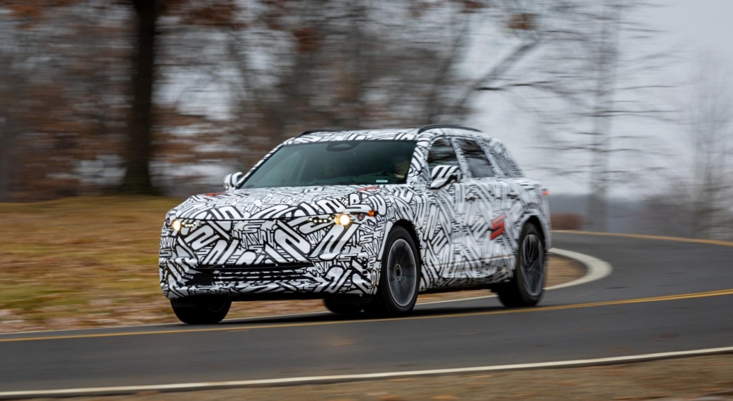 Acura раскрыла внешность кроссовера ZDX на первых снимках