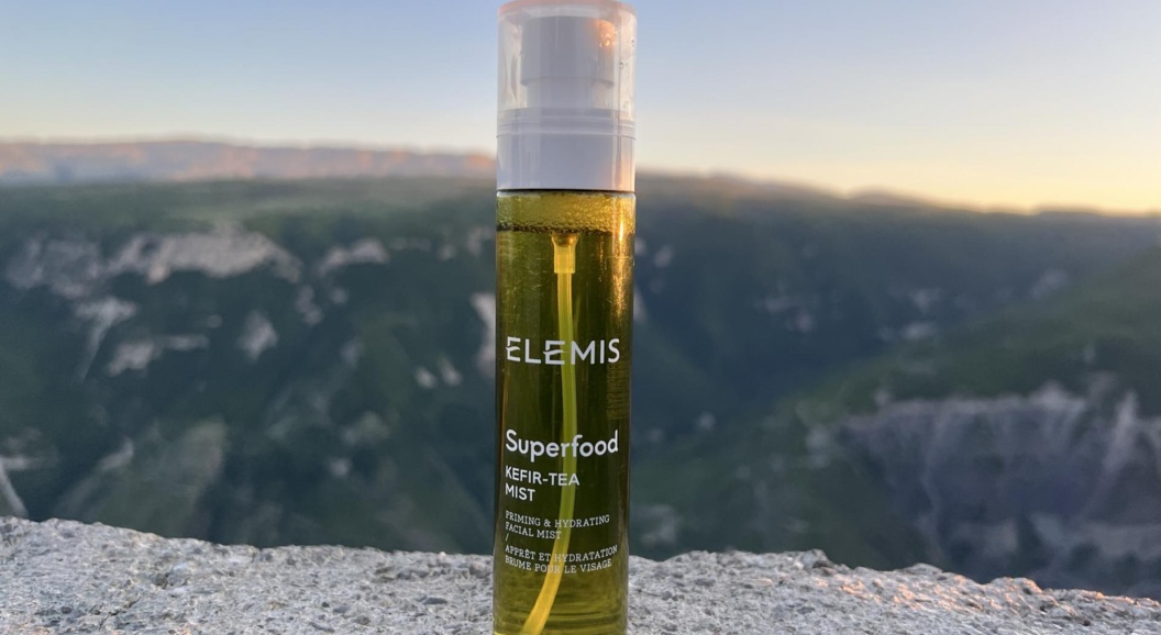 Новинка от Elemis: мист для лица Superfood Kefir-Tea