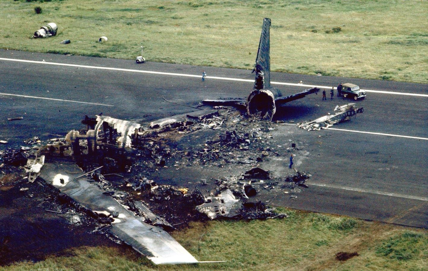 Две авиакатастрофы