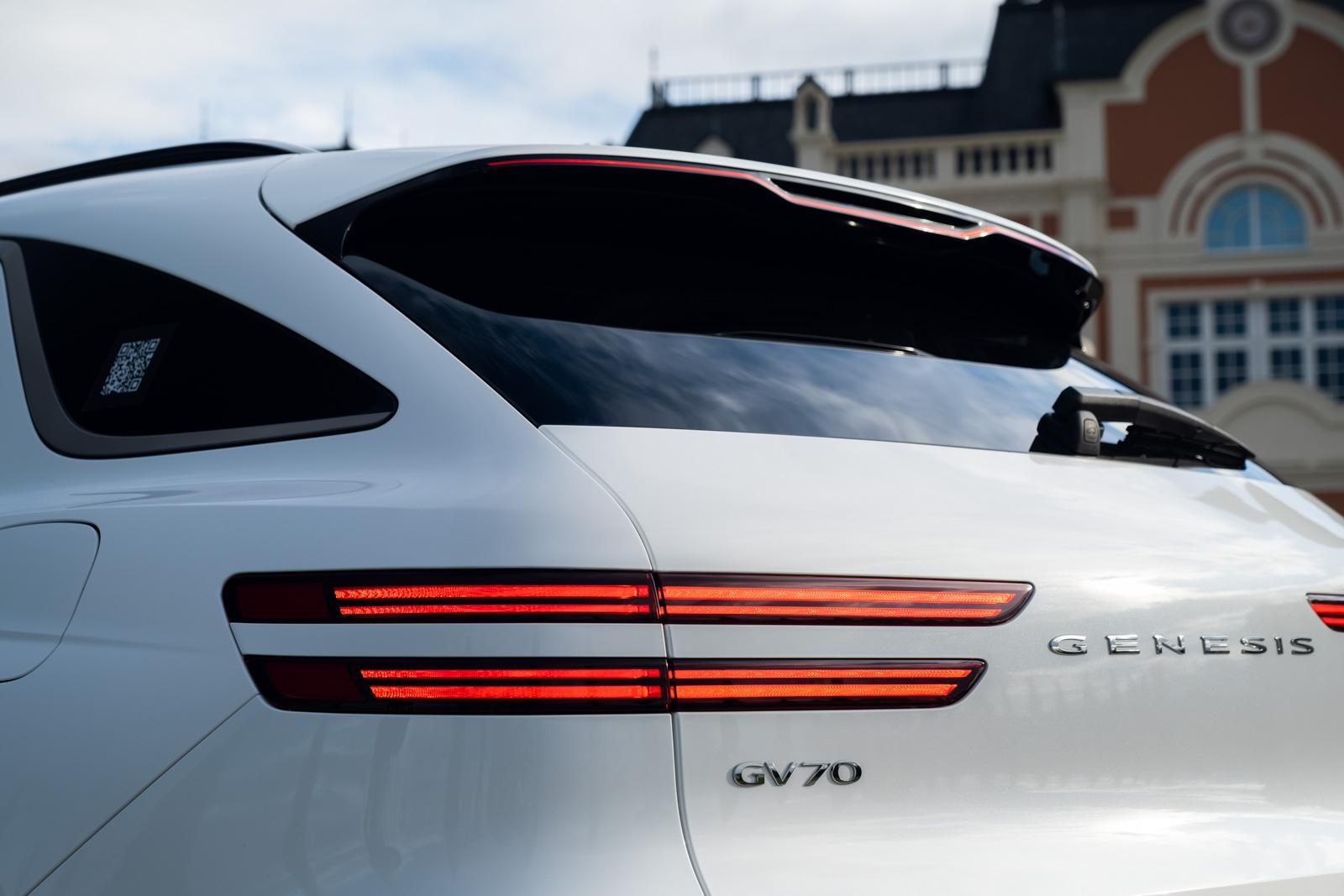 vbzxdjof_616e9d196a2b8_genesis-208.jpg
