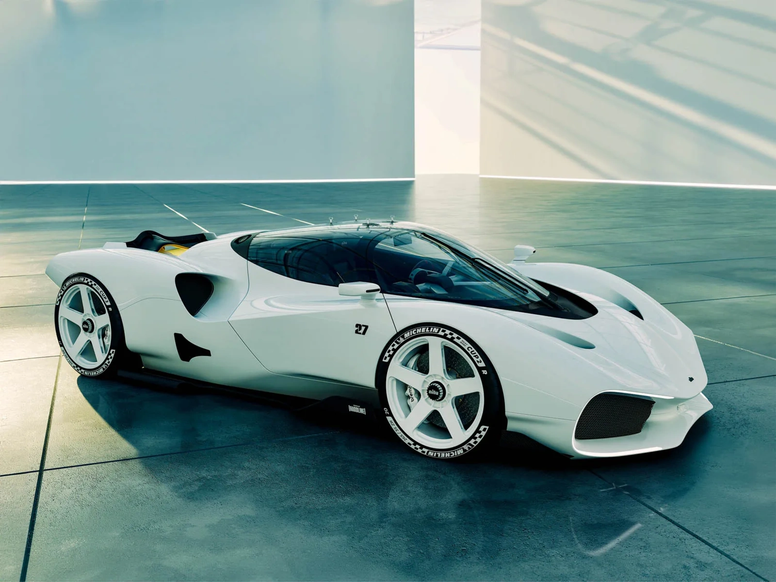 nilu-hypercar_100938527_h