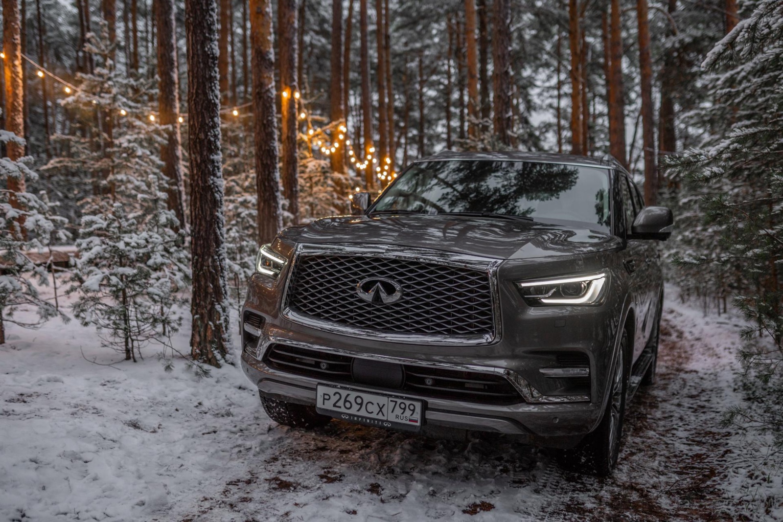 dwxmfink_5fe07126a8322_infiniti-qx80_foto1.jpg