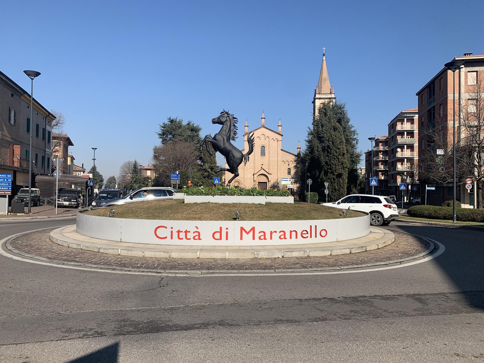 fycmutsb_5e4fa792cf59b_maranello-centr.JPG