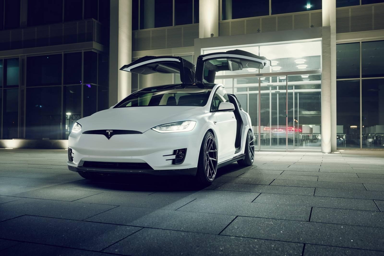 bfqojlhz_62c3ee6dc8222_tesla_model_x_novitec_04.jpg
