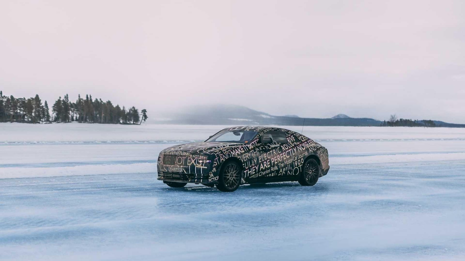 nxusqyer_62455d861c3dc_rolls-royce-spectre-on-ice.jpg