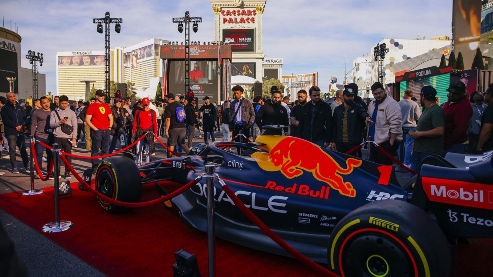 iaruwnfc_63a608cd1dedb_the-world-now-has-a-1-mllion-ticket-package-for-the-2023-las-vegas-formula-1-race_6.jpg