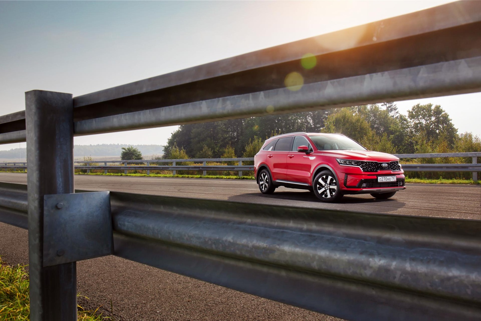 qijwyhlm_5f8087c3a7000_kia-sorento-20202-krasnyi.jpg