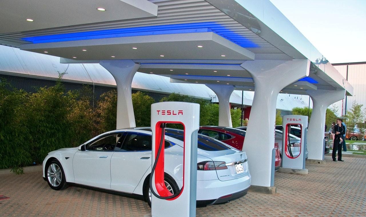 pwaxugqc_62cc8474311e8_tesla-super-chargersjpg.jpg