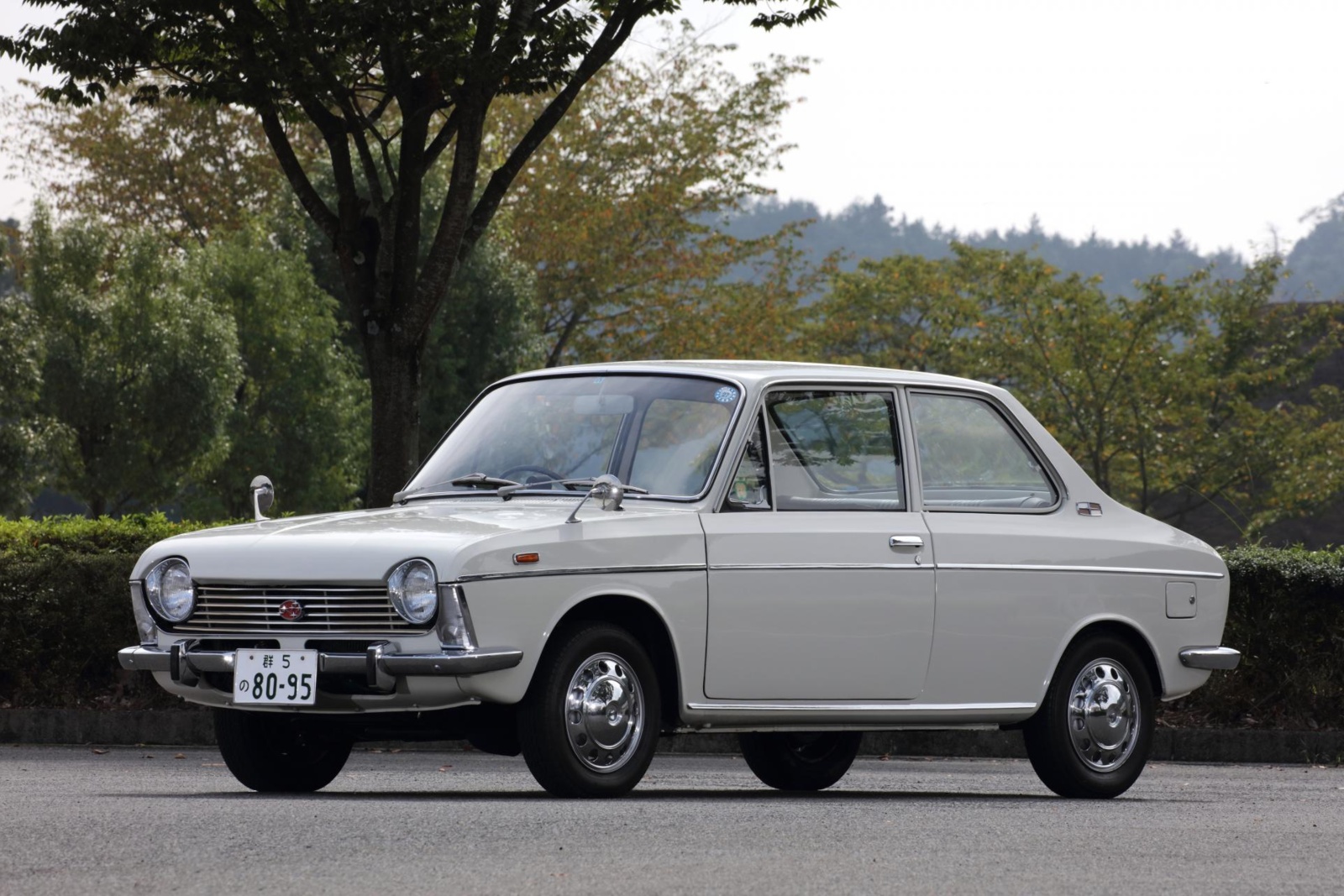 wfbvxyez_5de0e16cafaba_subaru_1000_2-door_sedan_6.jpeg