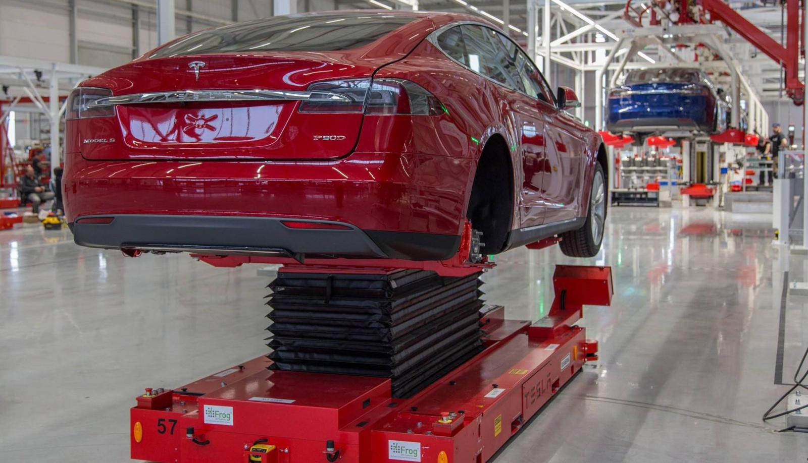 czveqoxy_6352d3c8d2d1e_tesla-na-zavode.jpg