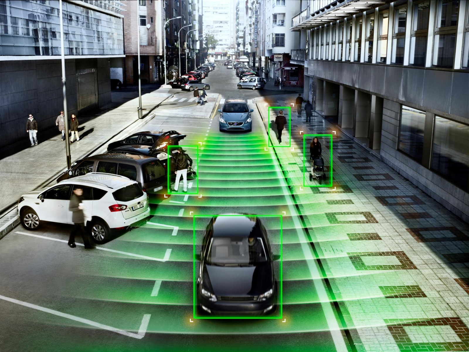 Новейшая безопасность автомобиля. Pedestrian Detection System от Volvo. Системы безопасности автомобиля. Современные парковки. Беспилотные автомобили на дороге.