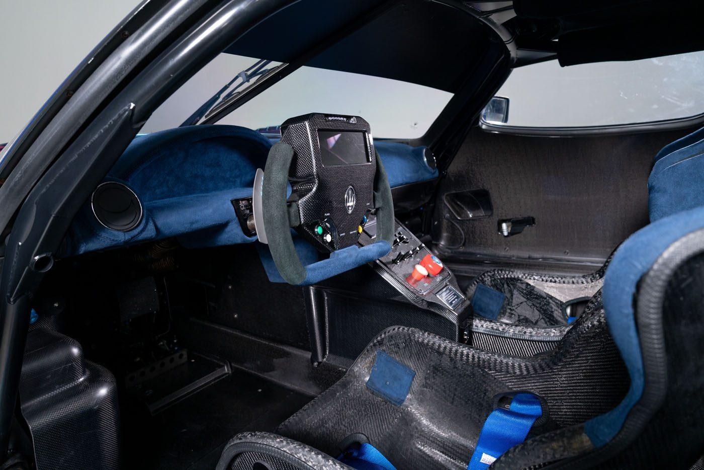 ivdmhgtq_634e83447f440_mc12-corsa-80.jpg