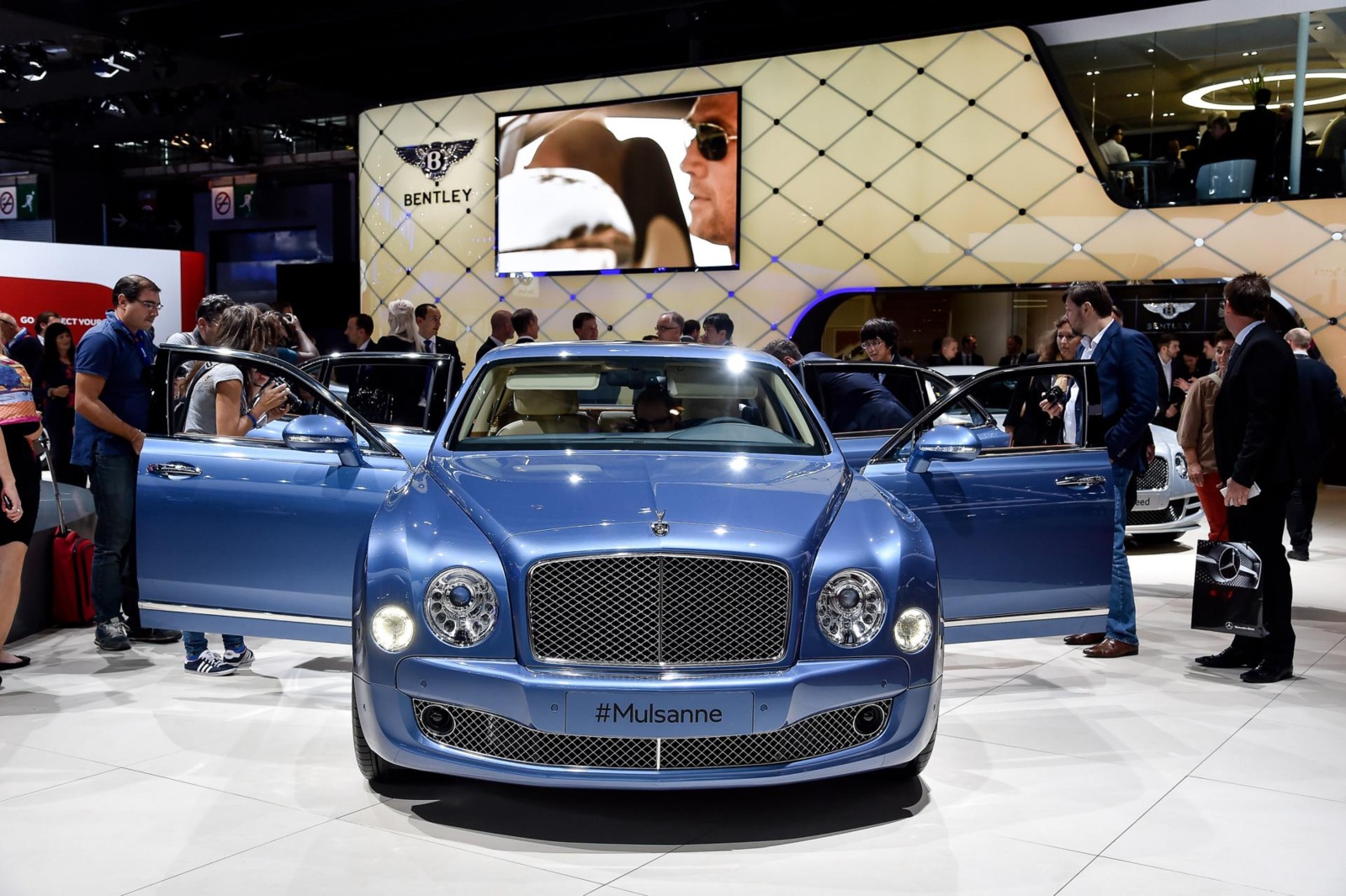 jashdkle_5d7024031a5ea_1-bentley.jpg