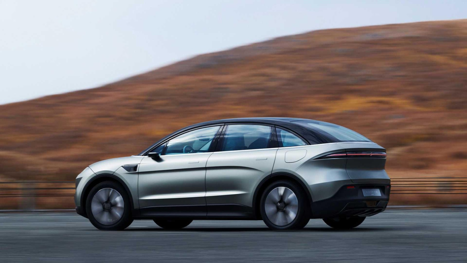 nkejypgo_622261c3f25bd_sony-vision-s-02-suv-concept-4.jpg