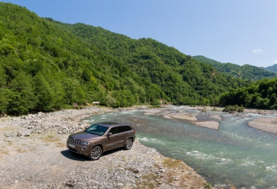 dikpqemy_5cffdf0d4f4d6_jeep_grand_cherokee-15.jpg
